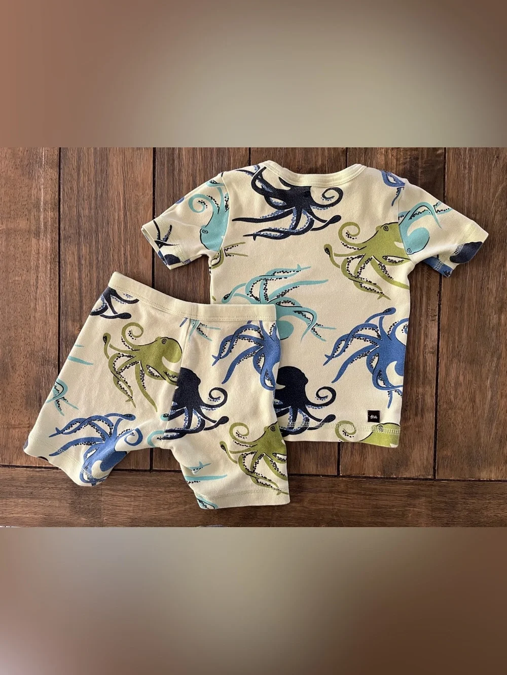 Tea Collection Octopus print Shorts Pajamas Size 4